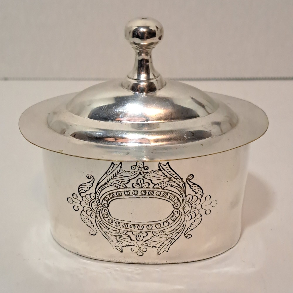 Vintage silver-plated trinket box made by International Silver Co